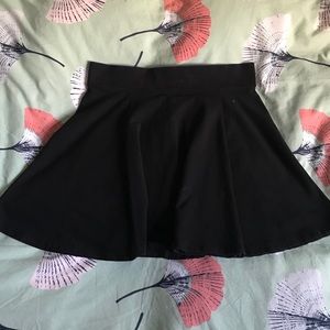 Black skater skirt